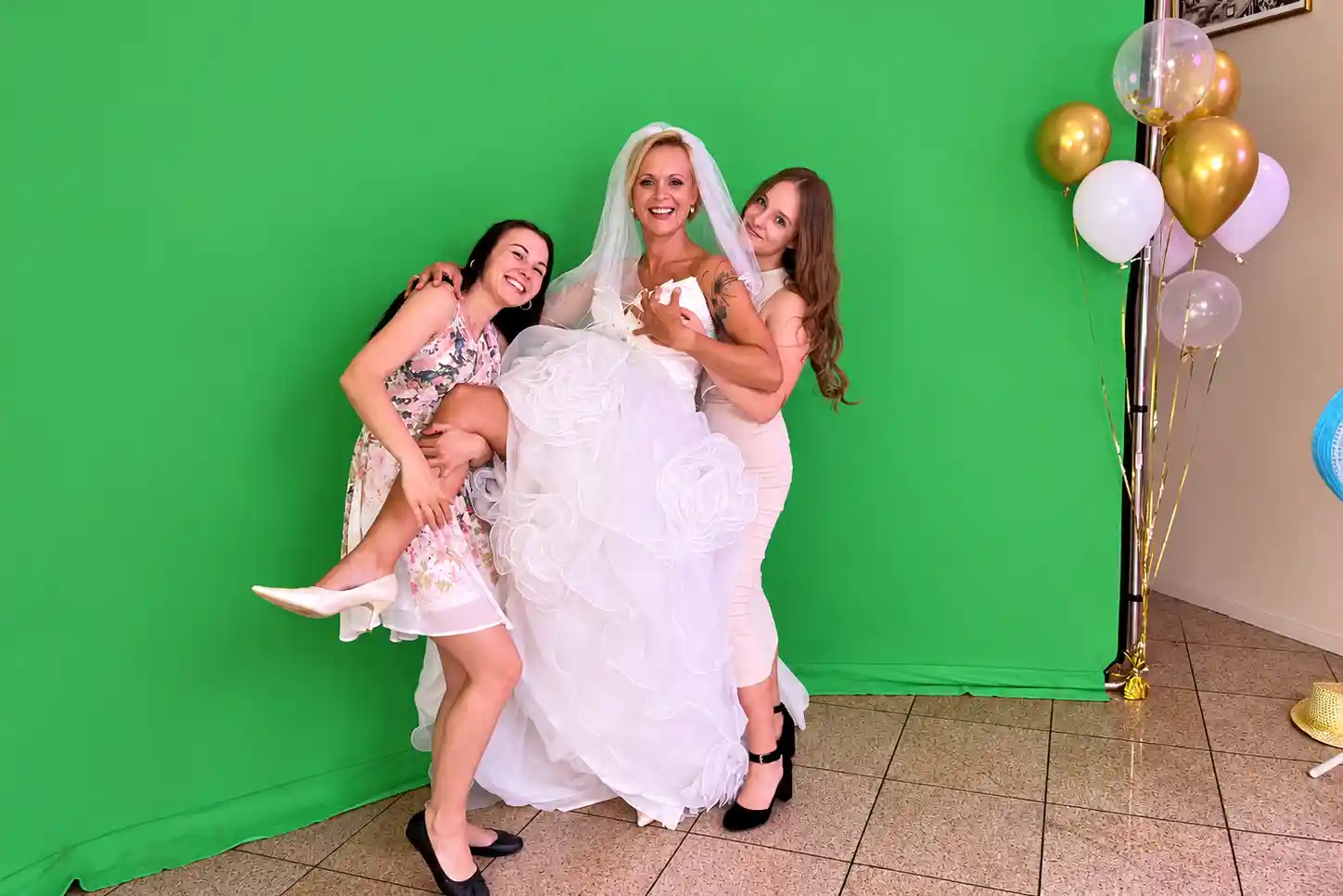 Svatební focení ve fotokoutku KUBÍKOMAT