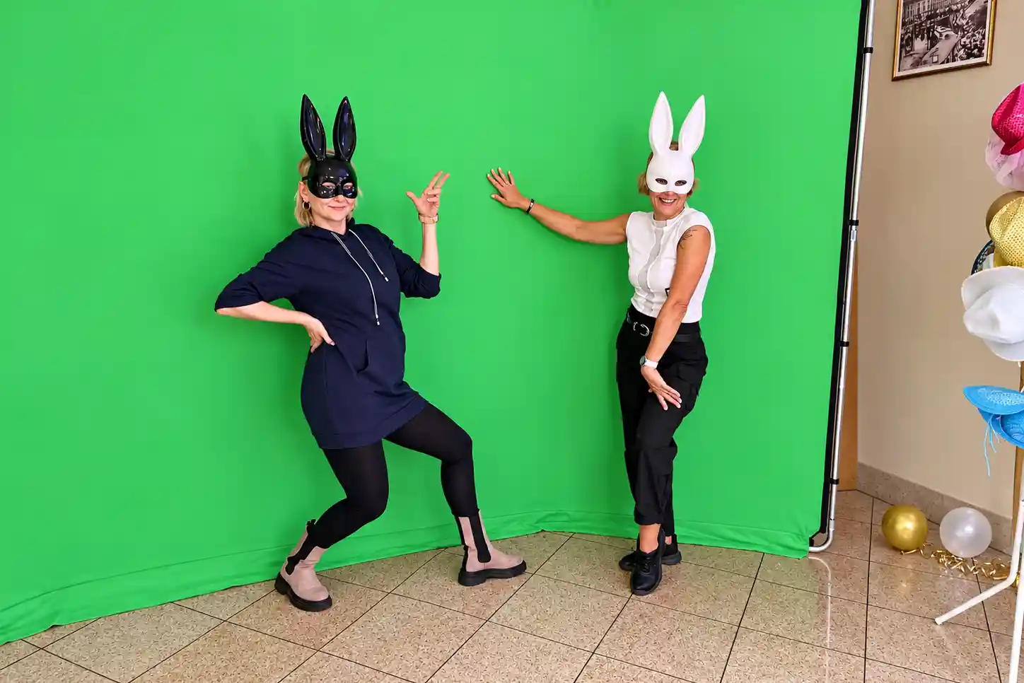 Zábavné focení s maskami ve fotokoutku KUBÍKOMAT